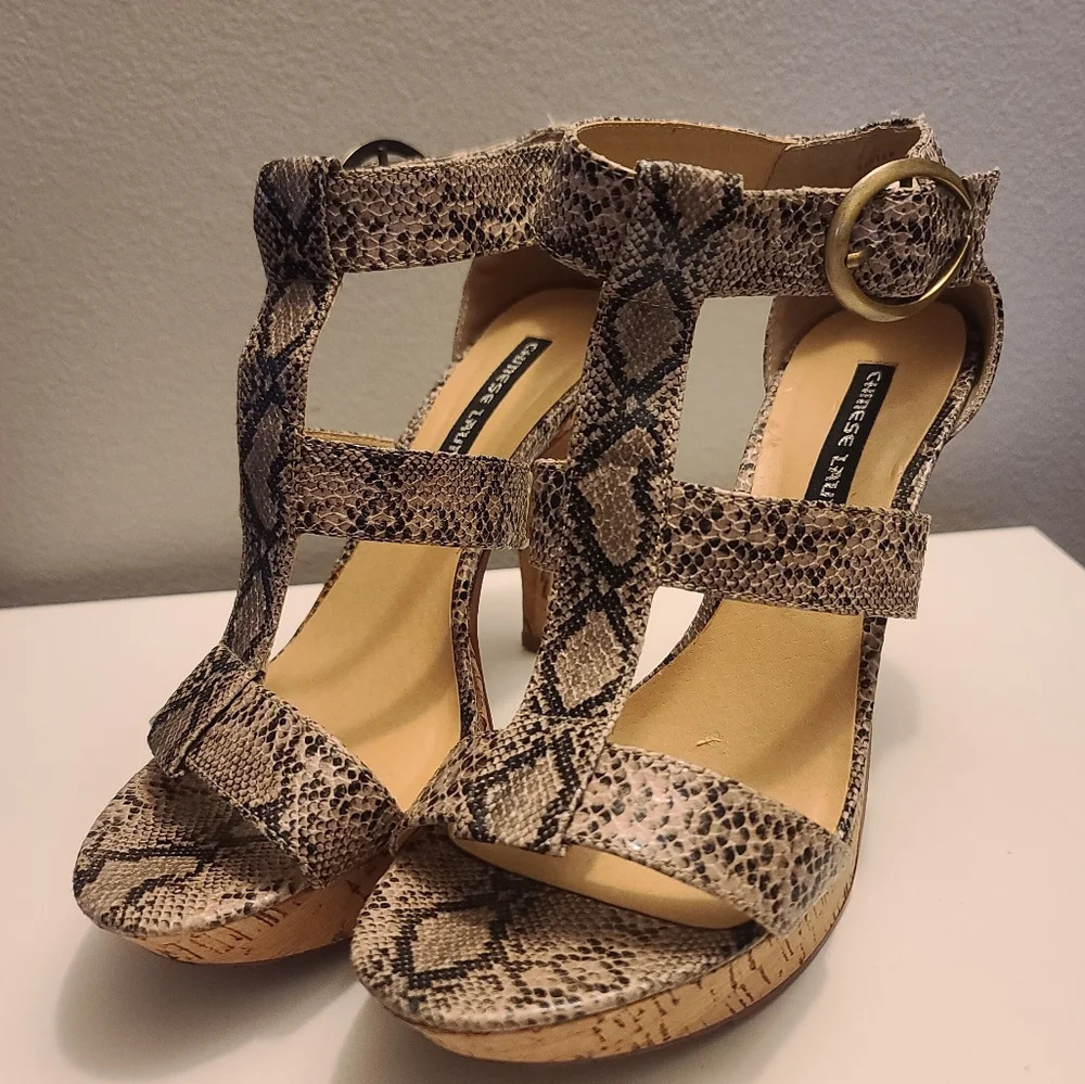 Chinese Laundry heels - Picture 2 of 8